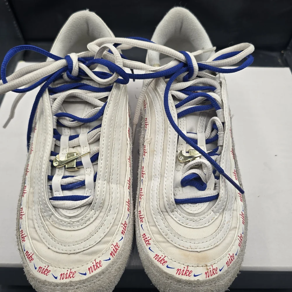 Nike White and Blue Sneakers with Red‎ Accents